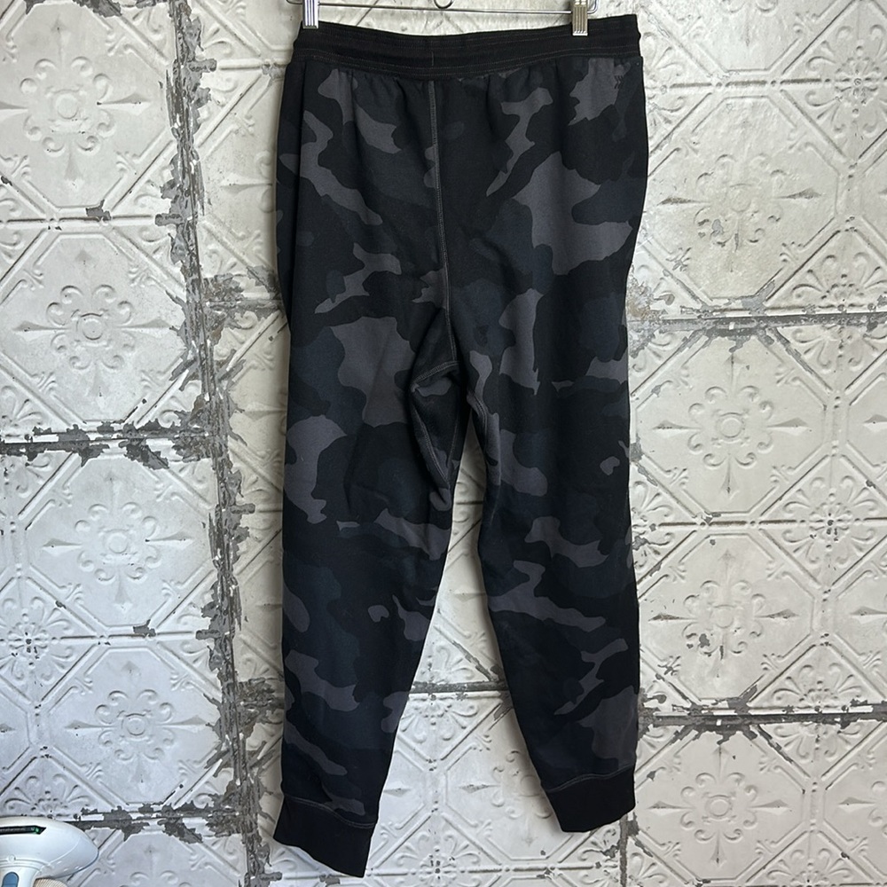 Men's Camouflage Jogger Pants - Picture 4 of 4